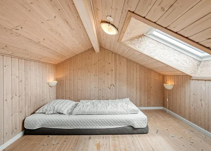 Aurelie - From The Sea By Interhome